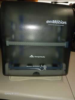  Automated Touchless Paper Towel Dispenser
