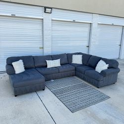 ‼️FREE DELIVERY‼️LARGE 3 PC GRAY SECTIONAL COUCH🛋️
