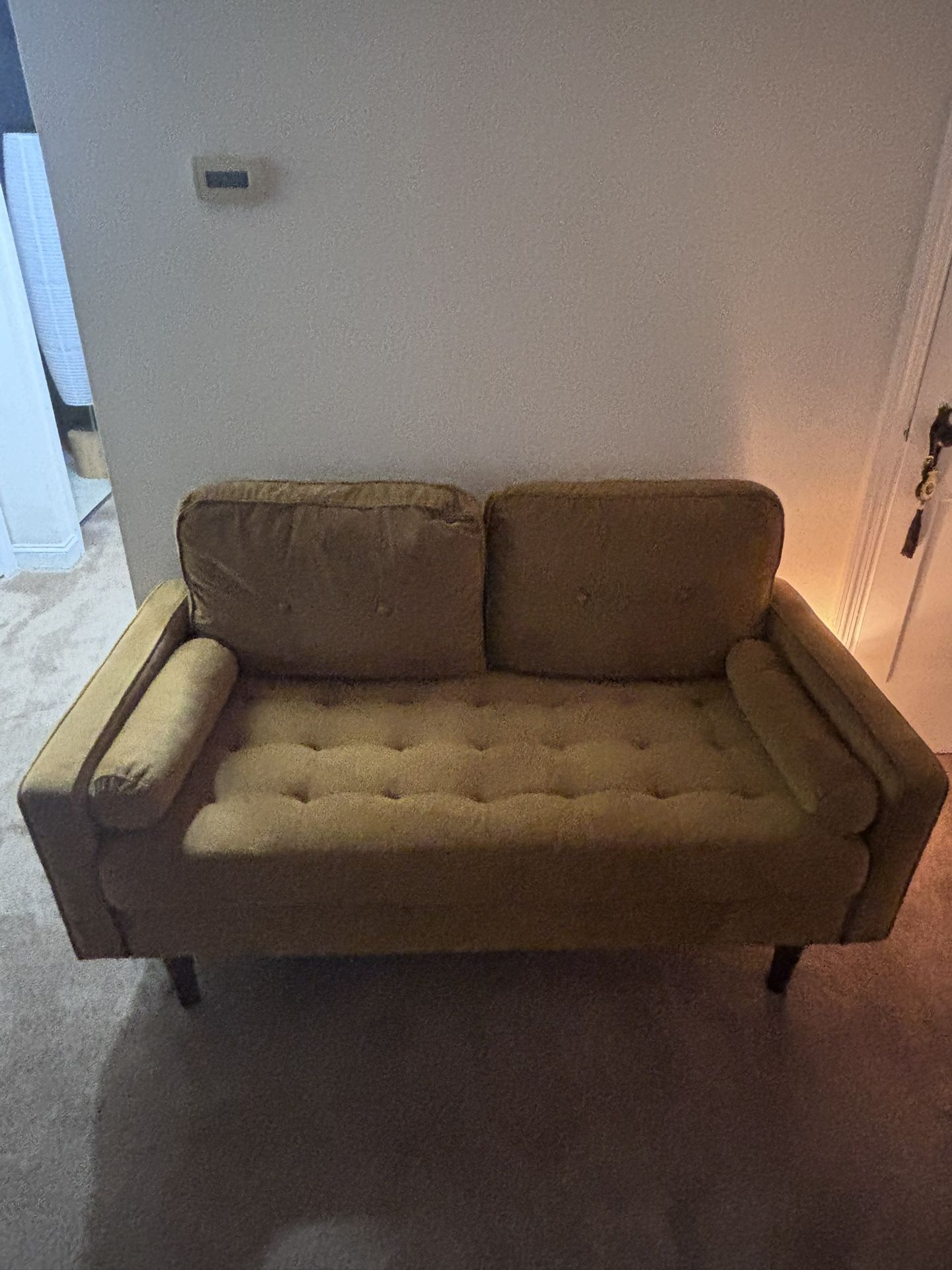 3 Seater Couch With Cushions 