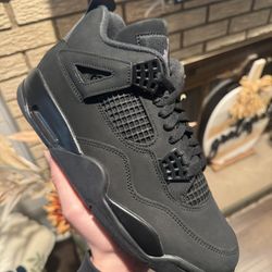 Retro 4 Black Cat 2025