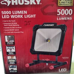 Husky 5000 Lumen Led Work light With Stand 