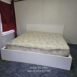 MALM IKEA King O.B.O