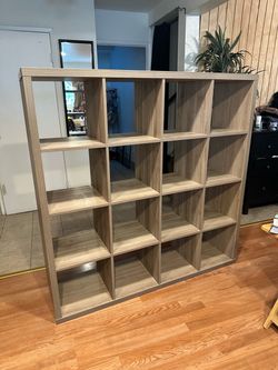16-Cube Storage Organizer / Bookshelf – Light Wood