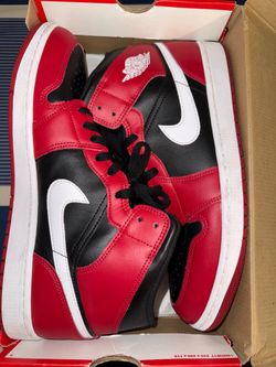 Jordan 1 Mids "Gym Red Black White" Size 13M