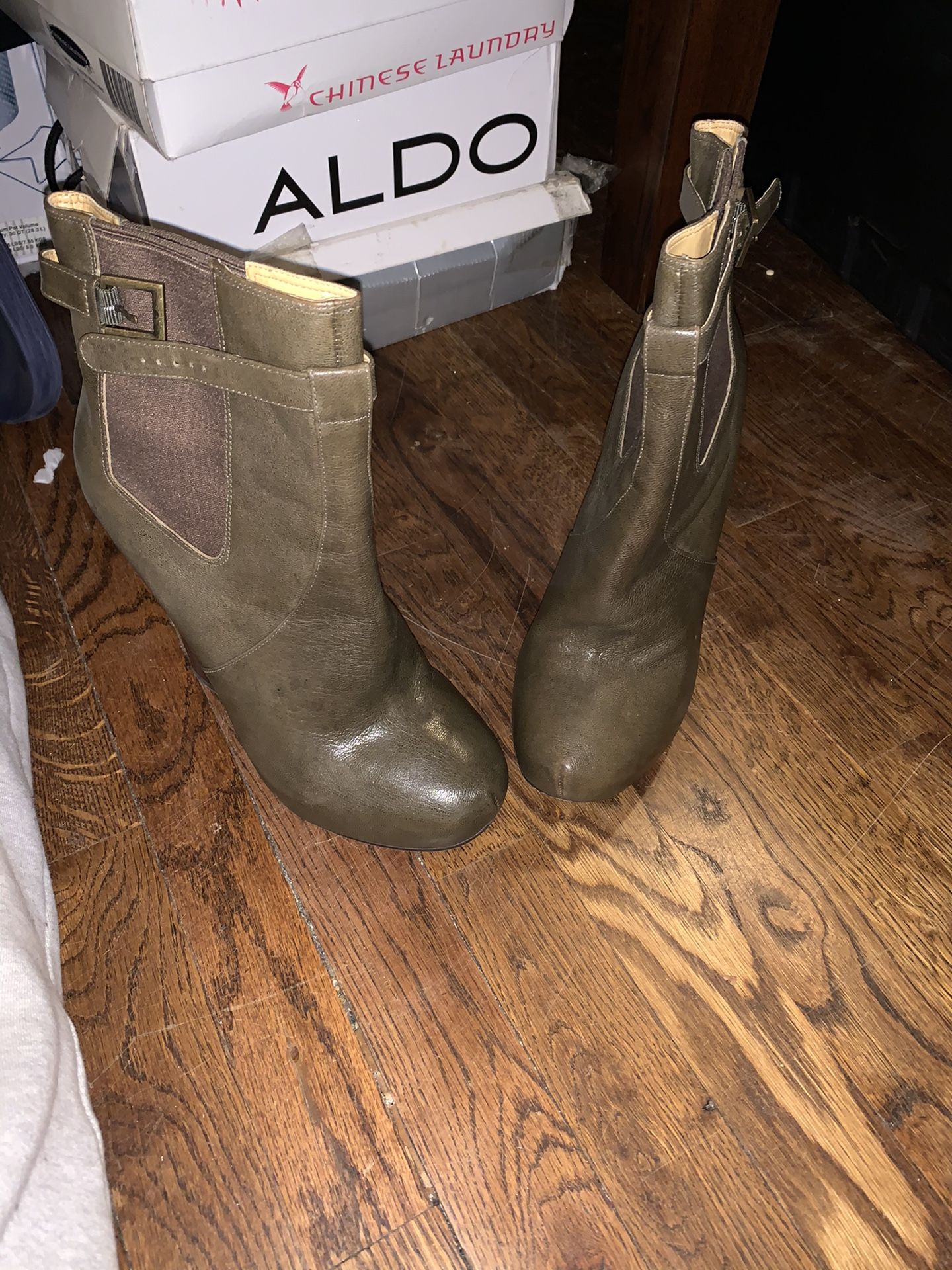 Nine West Glamazon