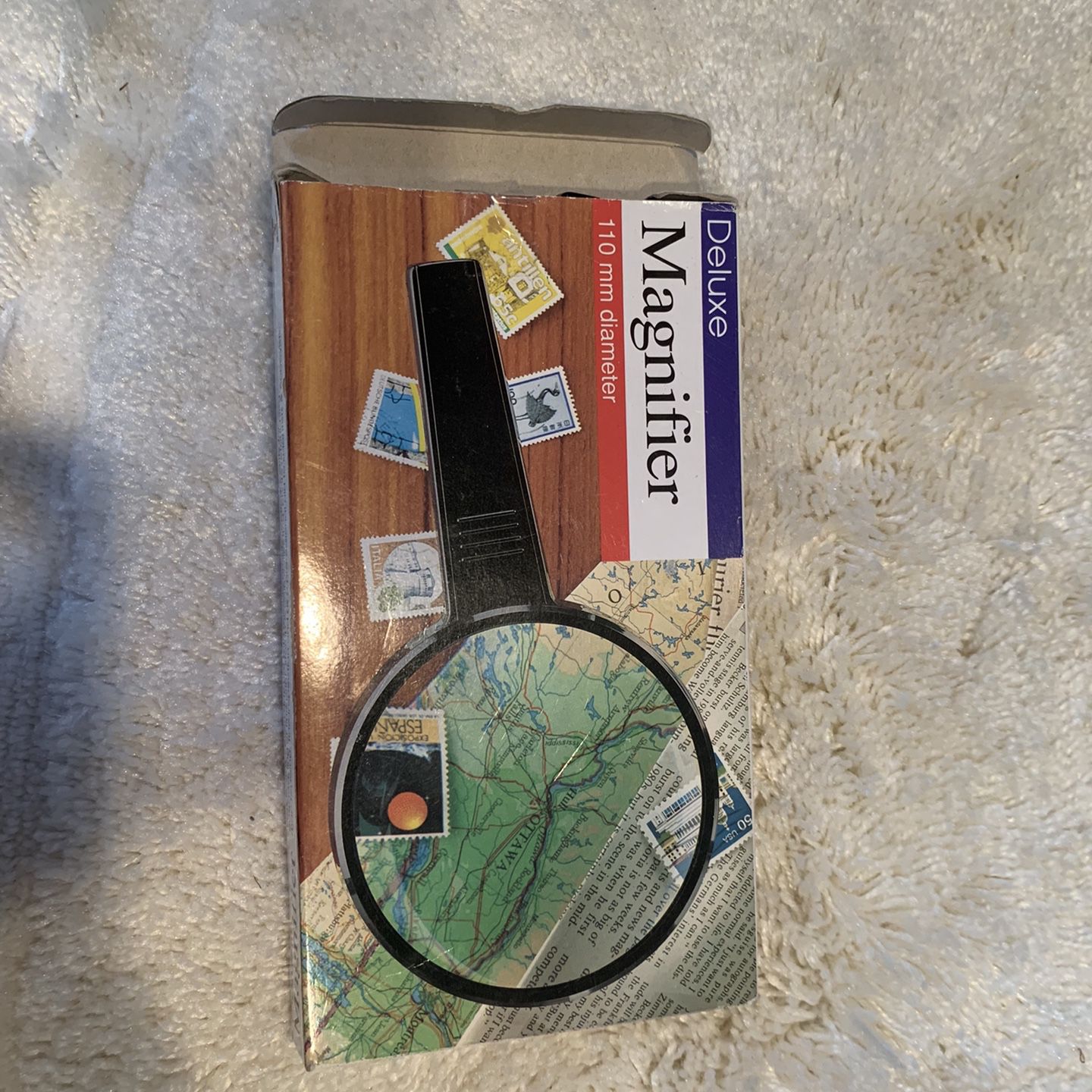Large jewelry magnifying glass with light for Sale in Tampa, FL - OfferUp