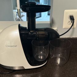 Juicer/Mixer Machine