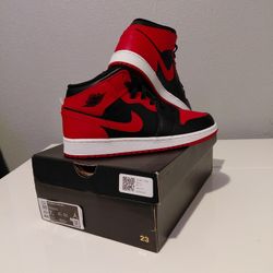 Jordan 1 Mid Bred Banned