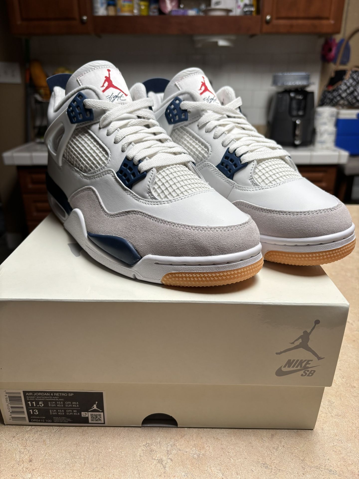 Jordan 4 Retro SB