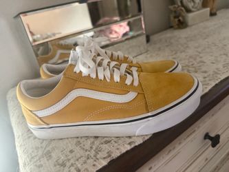 Vans women size 8