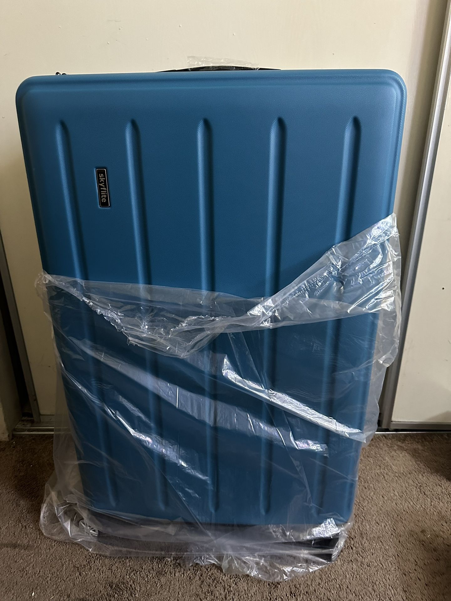 Skyflite Suitcase