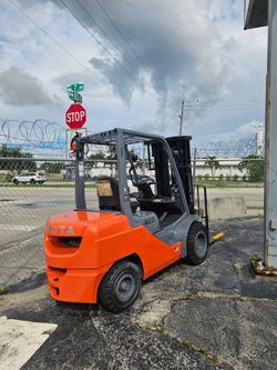 Toyota Forklift READY TO BE ON THE JOBSITE 🏗️🚜✅