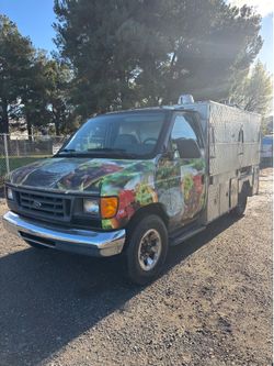 2004 Ford E-250