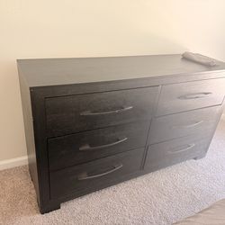 Brown wood 6 drawer dresser