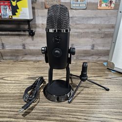 Logitech for Creators Blue Yeti X USB Microphone Gaming