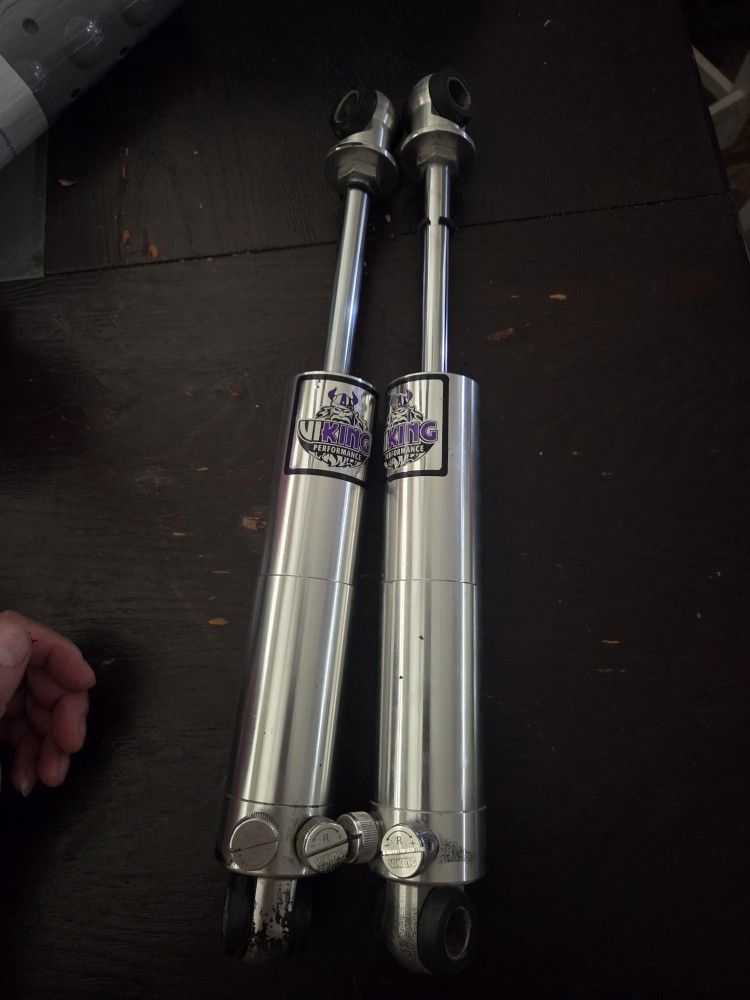 Viking Shocks 99-06 Chevy Silverado Dual Adjustable