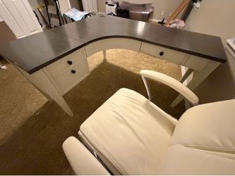 Office desk & computer chair