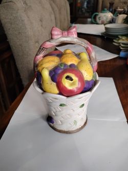 Vintage fruit basket cookie jar