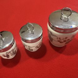 This Vintage Royal Worcester Porcelain Jam Jar and Egg Coddlers Set of 3 in Miami is a charming addition to any kitchen or dining collection. Made in 