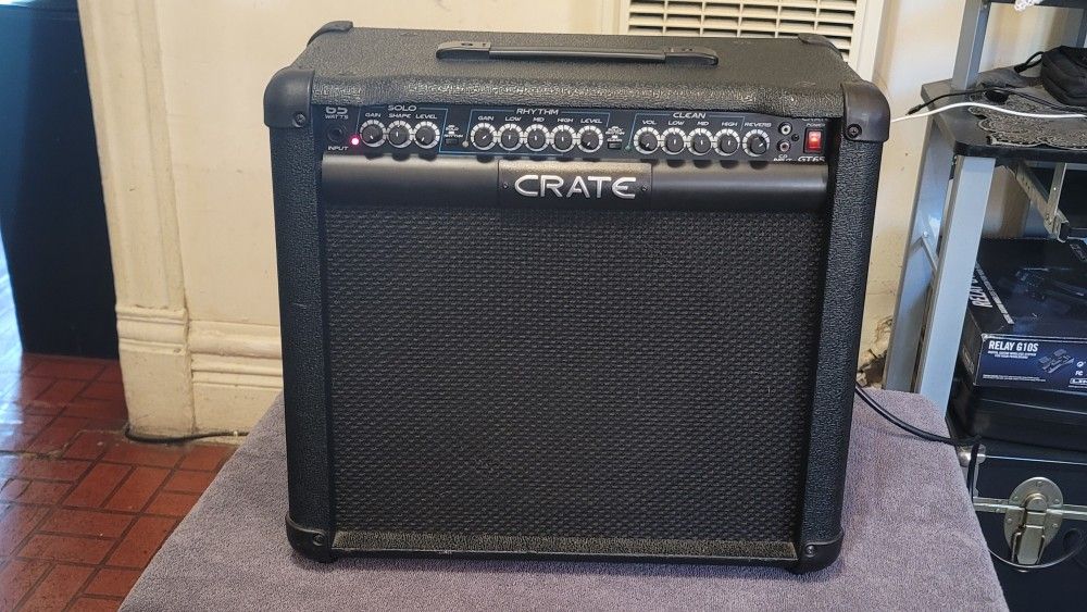 CRATE GT65 MODELING GUITAR COMBO AMPLIFIER 3 CHANNELS 65 WATTS IN BLACK COLOR.