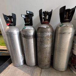 CO2 Tanks