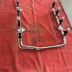 Ford F150  2025 5.0 Coyote Fuel Rail With Injectors Oem