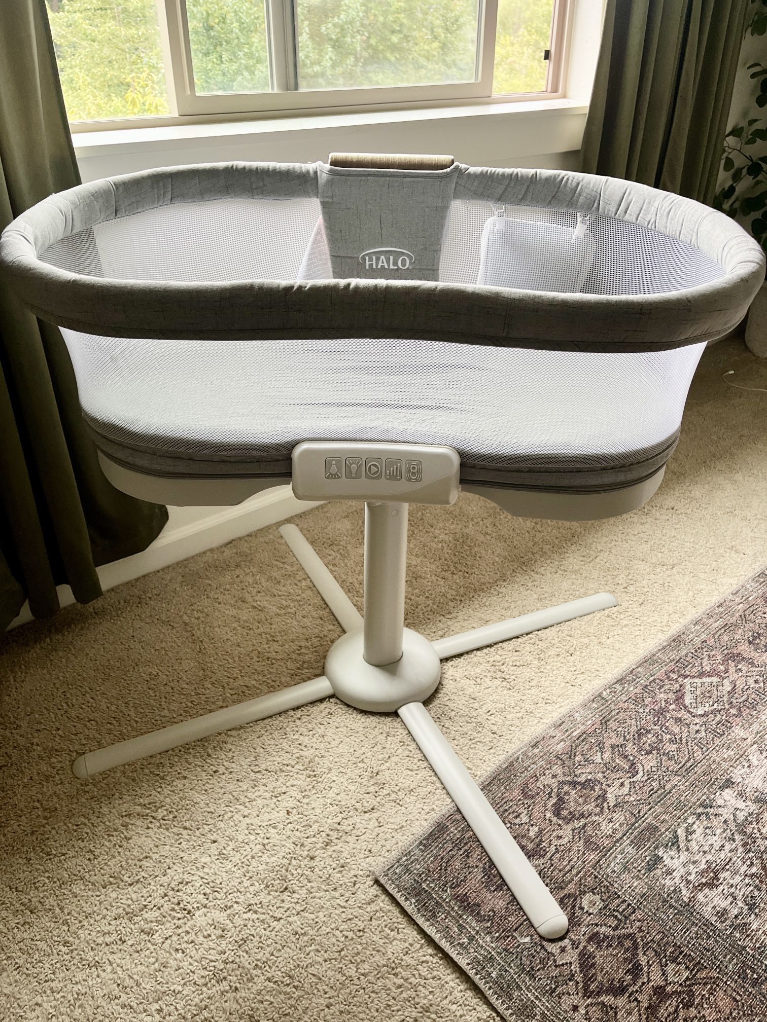 Halo Bassinet Swivel Sleeper