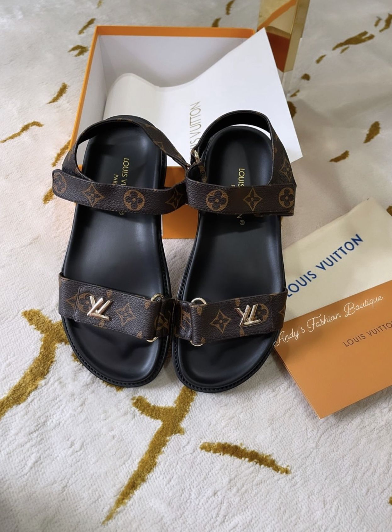 Louis Vuitton Sandals- Size 9 🔴SALE🔴