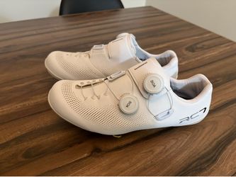 Shimano RC703 men’s road bike shoes size 41 (U.S. 7.5)