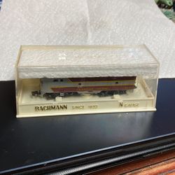 Bachman Engine. N Gauge Canadian Pacific. #6037/398 F-9”A” Unit Dummy Brand New In Show Case