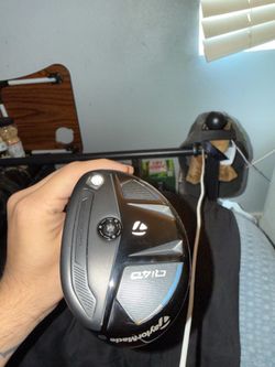 Qi4d 4 hybrid golf club