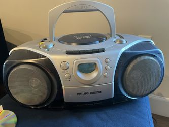 Philips Magnavox AZ2000/17 Portable Radio CD Player Cassette FM AM Boombox 