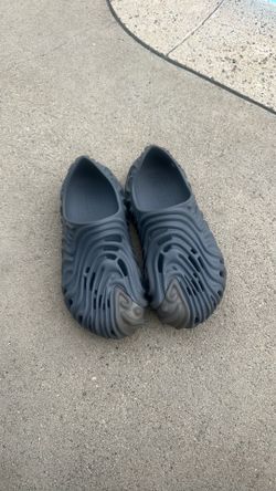 Crocs Men size 12