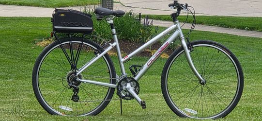 SPECIALIZED GLOBE WOMEN FITNESS HYBRID BIKE - TUNED