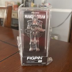 STAR WARS CELEBRATION ANAHEIM 2022 FIGPIN DARK TROOPER #828 PIN THE MANDALORIAN