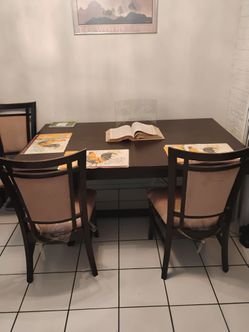 Dining room set
