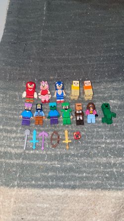 Lego Minecraft and Lego sonic mini figures
