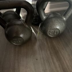 30 Lbs Kettlebell 