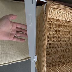 Rubbermaid Basket
