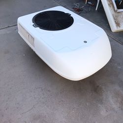 RV AC Unit 