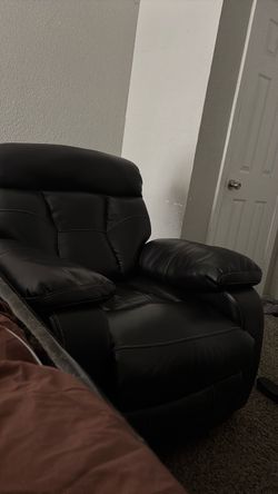 Black Leather Recliner Chair
