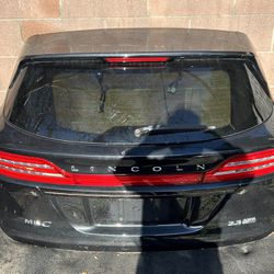 2017 Lincoln Mkc  Parts Truck Lind Tailgate 