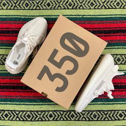 Yeezy 350 V2 “Bone” Size: 10M
