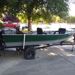 1987. Klamath fishing boat with trailer. 6.5 gas motor plus, plus a trolling motor and fish finder 