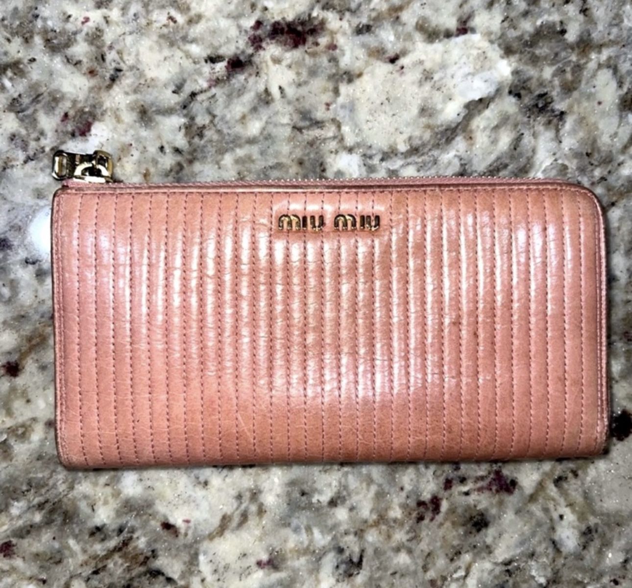 EUC Miu Miu Pink Leather Zippered Wallet w/ Authenticity