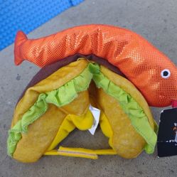 Hyde & EEK! Boutique Fish Taco Headpiece Halloween Cat/Dog Costume