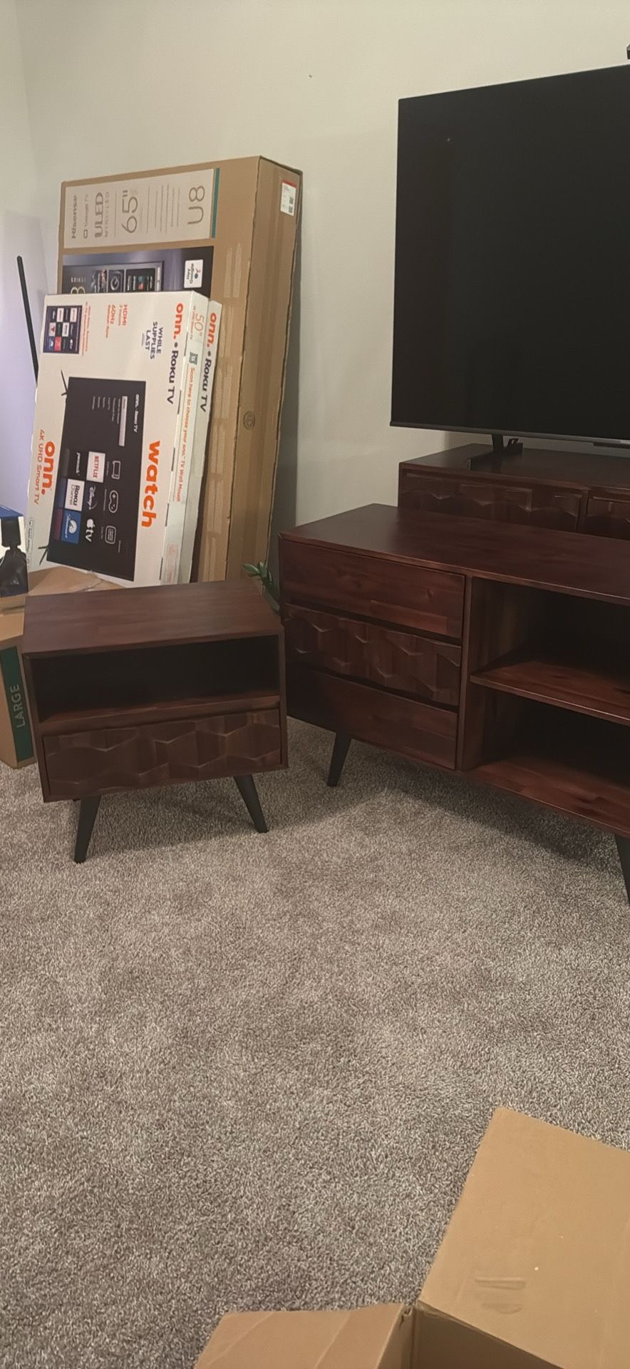 BME Georgina Sofa table - End Table - Entertainment Console (Smoke & Pet Free)