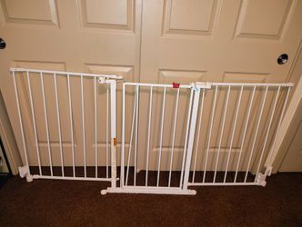 Regalo Baby Gate Super Wide