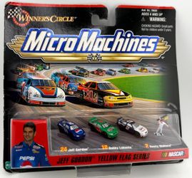 Vintage 1999 Micro Machines NASCAR Jeff Gordon Yellow Flag Series 3 Pack Sealed