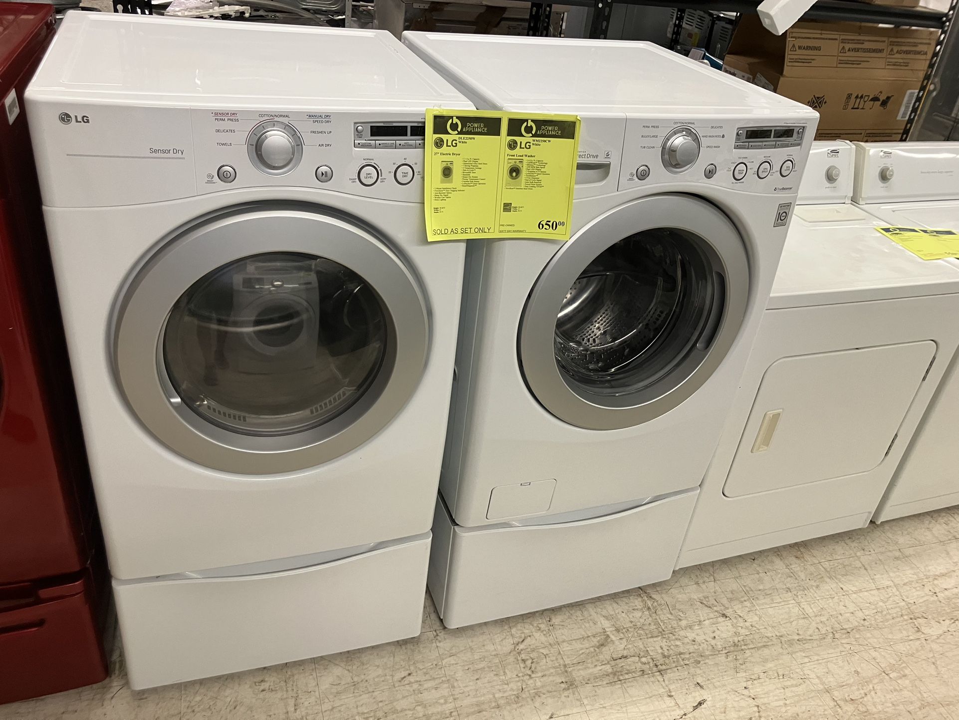 LG FRONT LOAD WASHER DRYER SET White